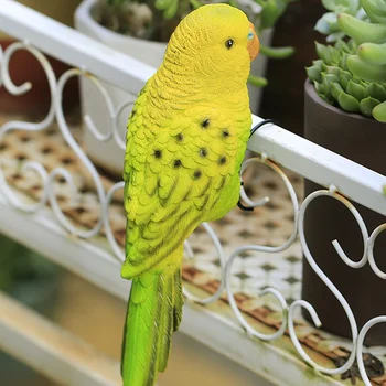 Имитация смолы Украшение попугая Искусственная садовая статуя птицы Реалистичное украшение попугая