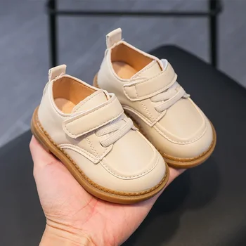Новая весна Детская обувь для малышей Корейские туфли для девочек 0-3 лет Детская повседневная обувь Мальчики с мягким дном Кожаная обувь Уличная обувь