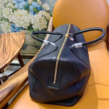  Новые дорожные сумки Большая емкость Черная натуральная кожа Модные сумки Водонепроницаемые высококачественные сумки для деловых поездок