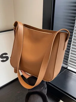 Ретро однотонные кожаные сумки-ведра через плечо для женщин Тенденции 2023 года Подмышечные сумки и кошельки Модная сумка через плечо